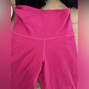 Nike dri fit leggings